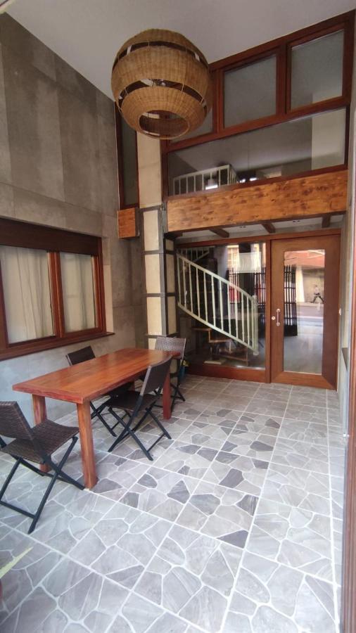 Vivienda Turistica Los Robles Tudela Exterior photo